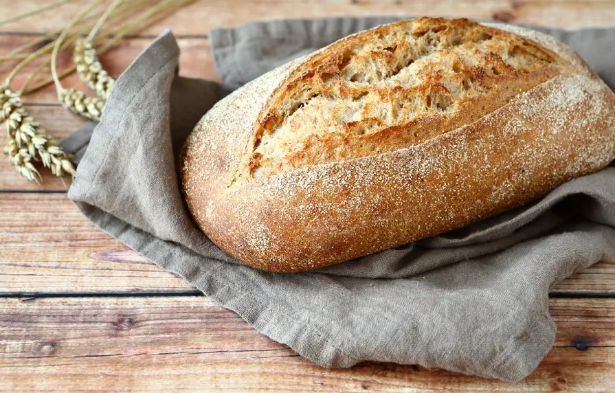 How long to let bread cool: best tips & helpful recommendations